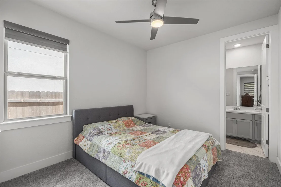Photo of 5363 Orsini BLFS