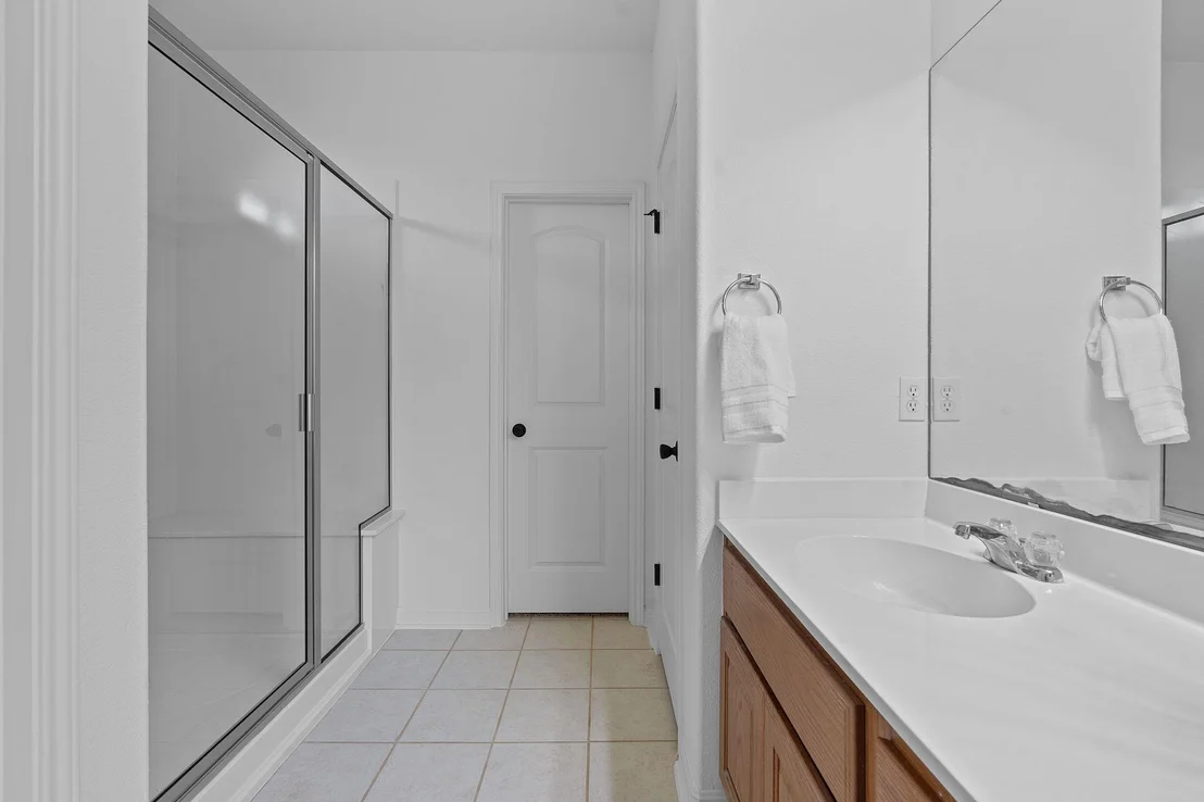 Photo of 220 Canterbury DR
