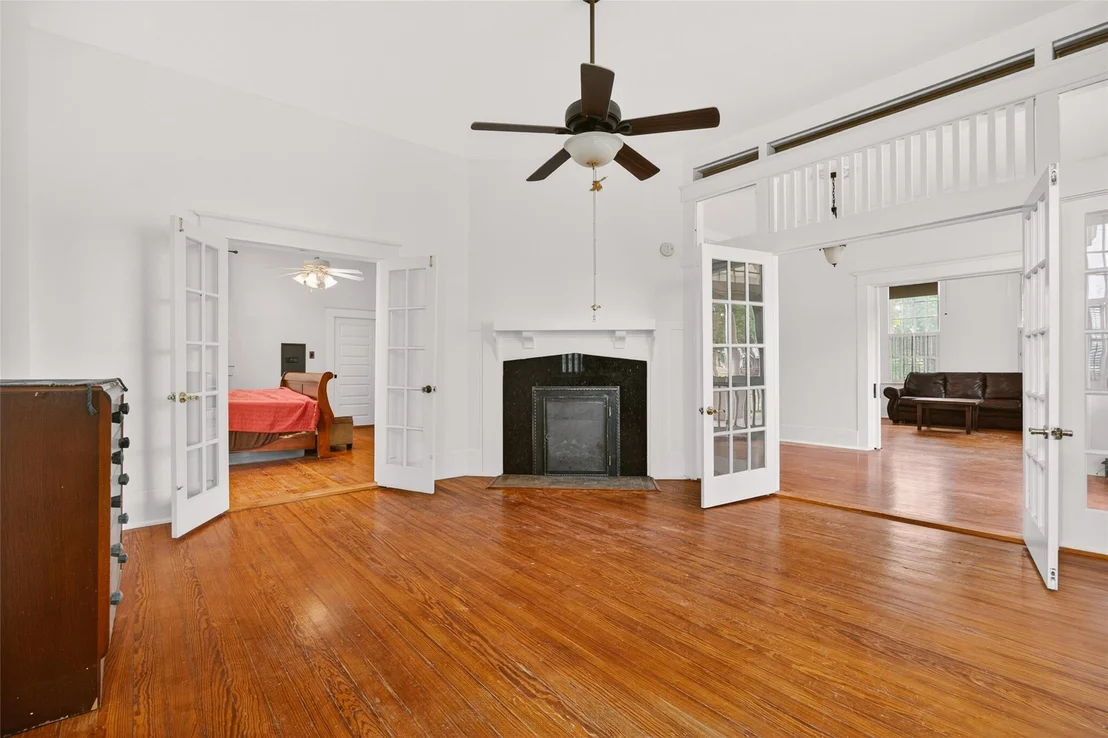 Photo of 600 Eastview DR
