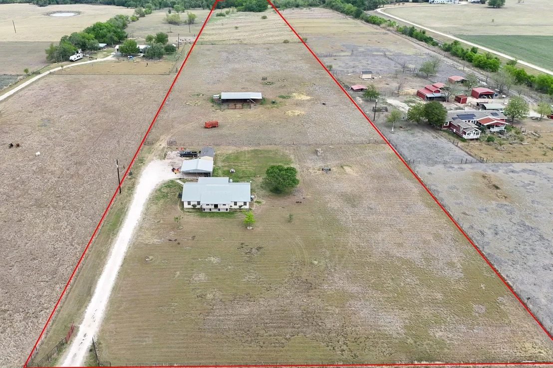 Photo of 851 County Road 454 RD