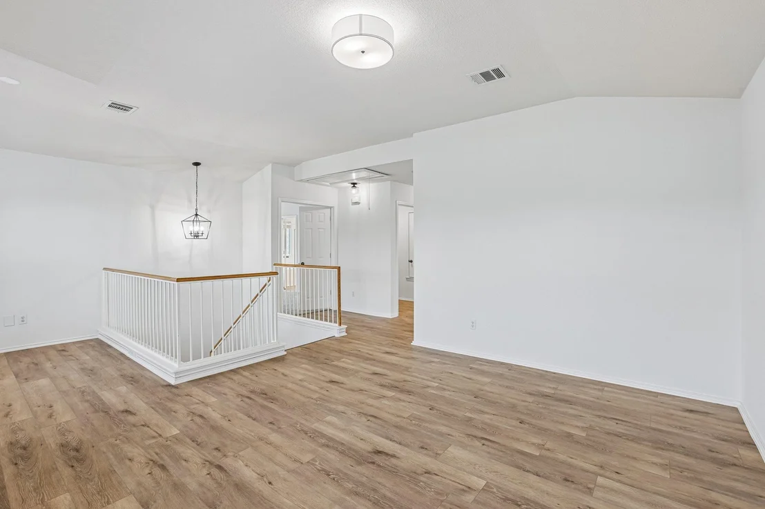 Photo of 1000 Monadale TRL