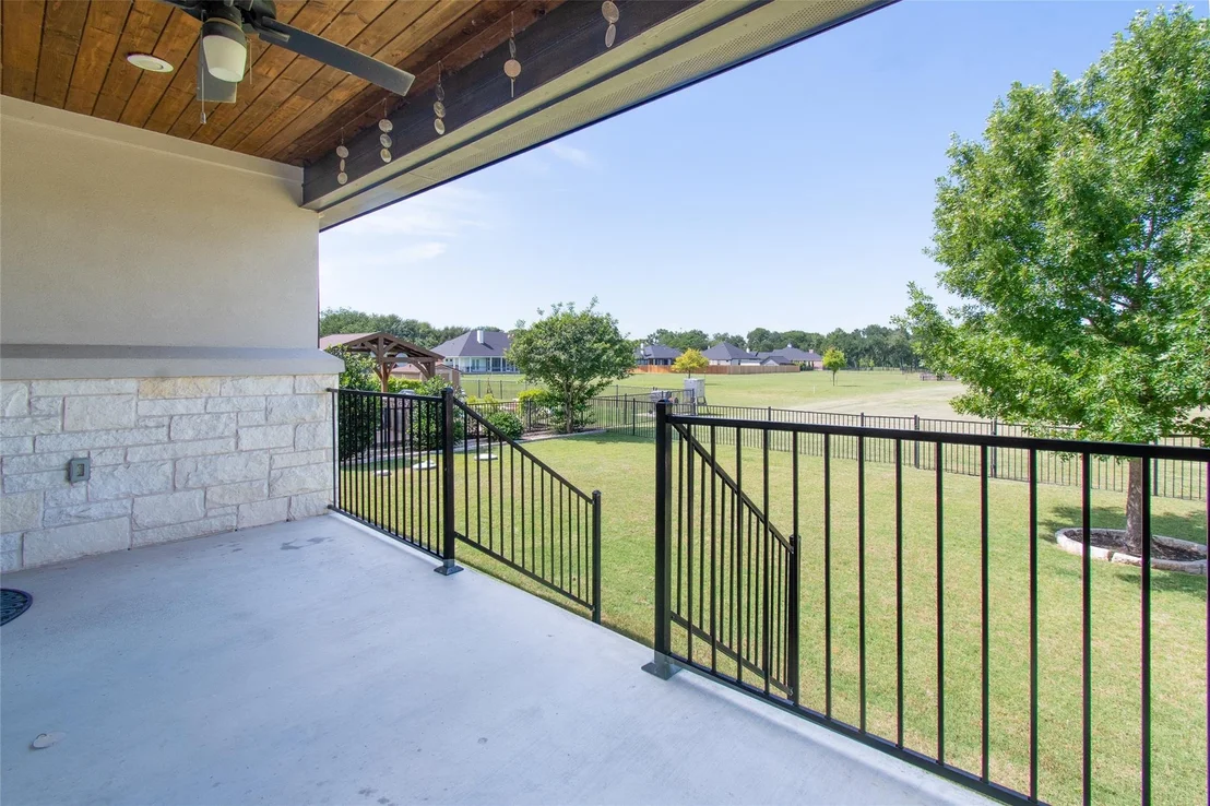 Photo of 325 OW Lowrey DR