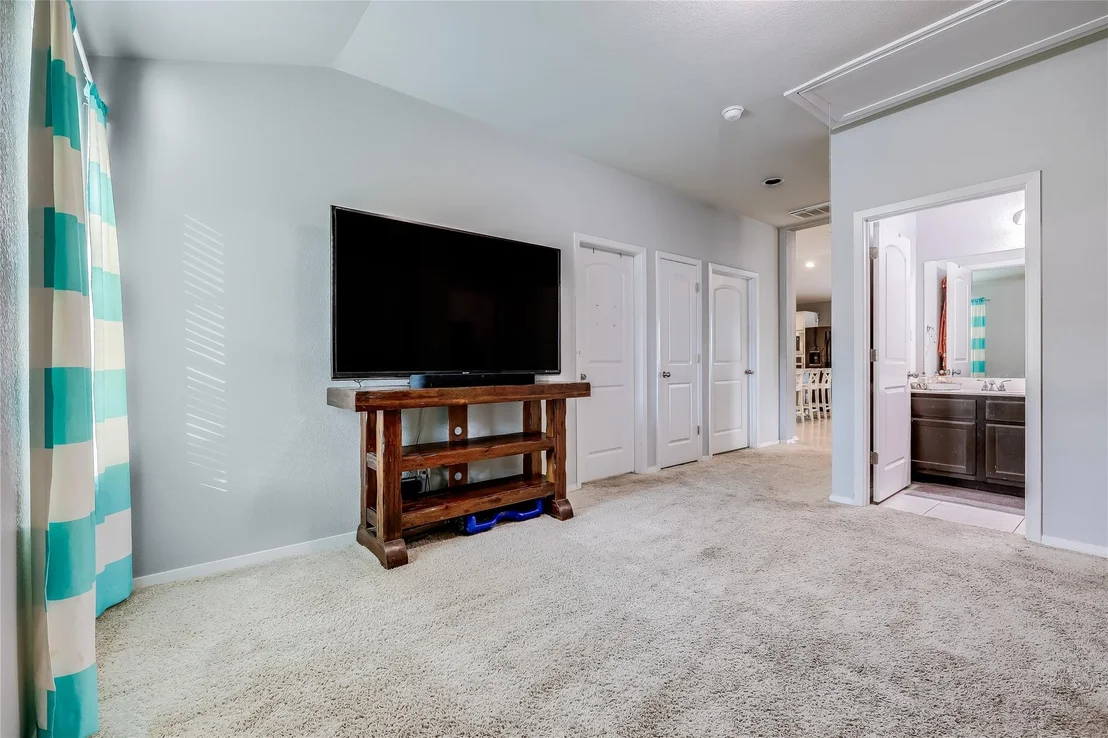 Photo of 4116 Hillside DR