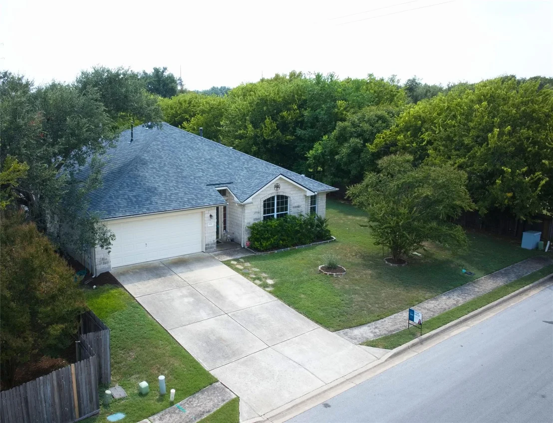 Photo of 900 Spring Hollow DR
