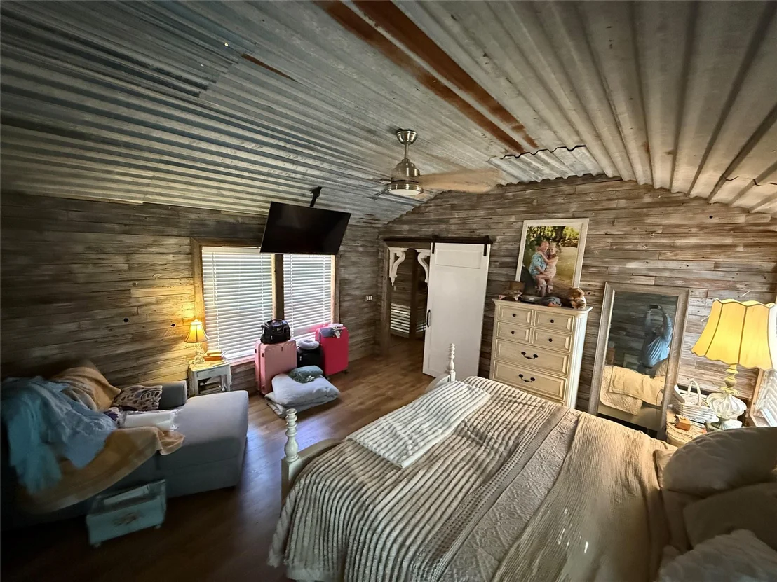 Photo of 3998 2341 RD