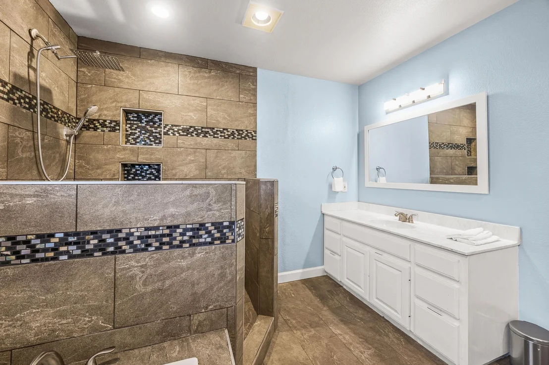 Photo of 2110 Spring Valley DR