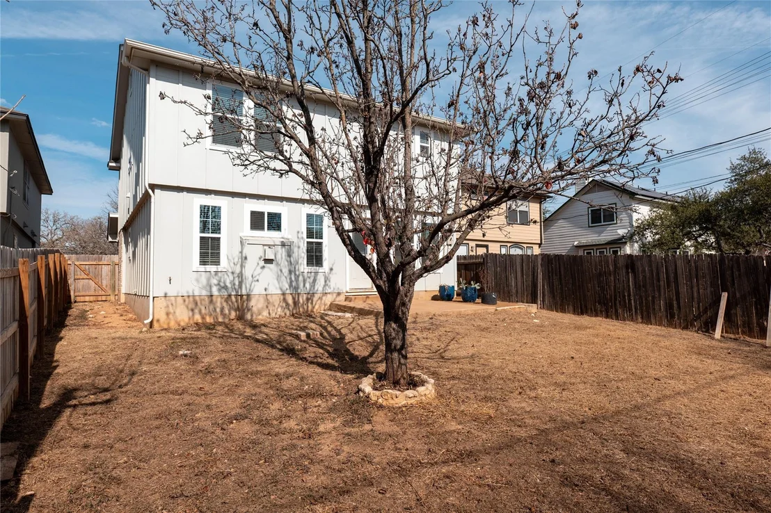 Photo of 1705 Sylvia LN
