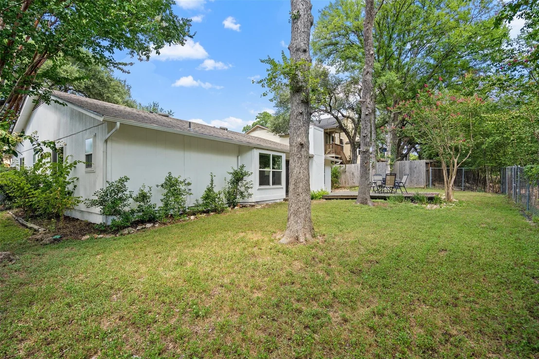 Photo of 8117 Pilgrims PL