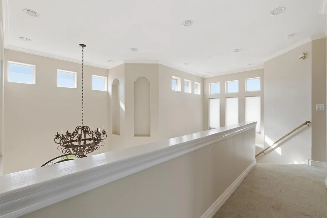 Photo of 4321 Lakeway BLVD