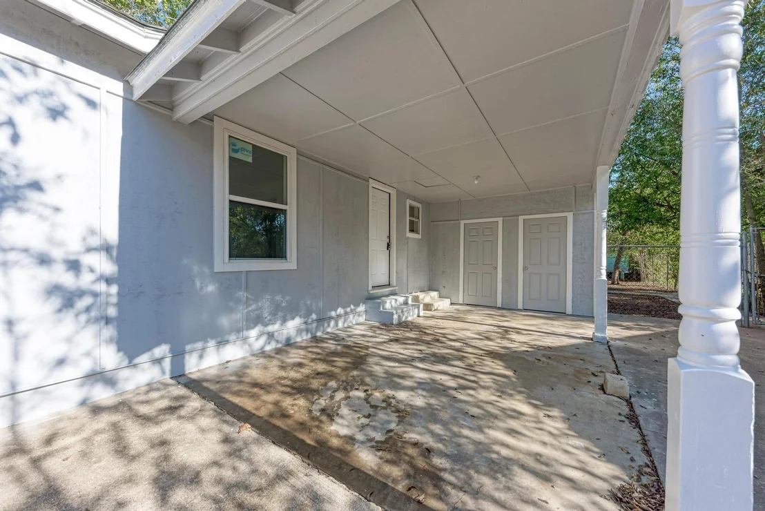 Photo of 718 Barbara DR