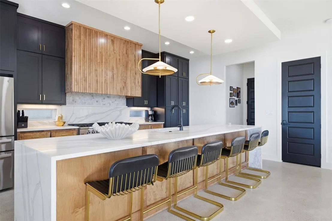Photo of 1104 Impala DR