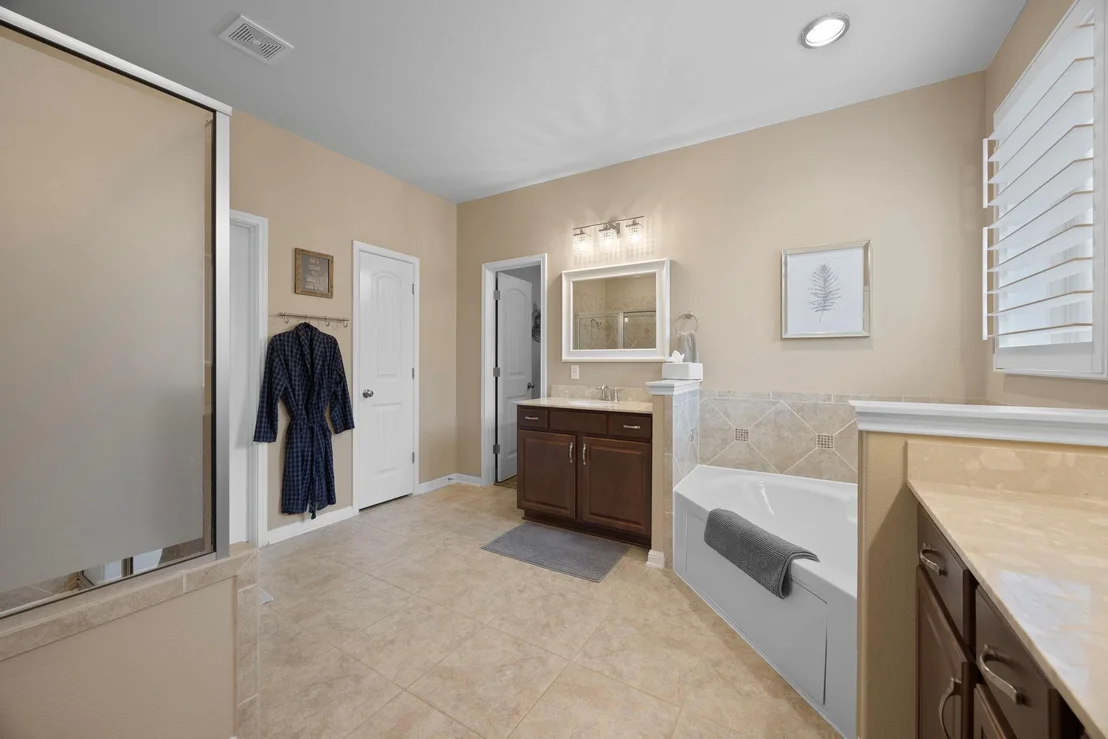 Photo of 202 Parkwest DR