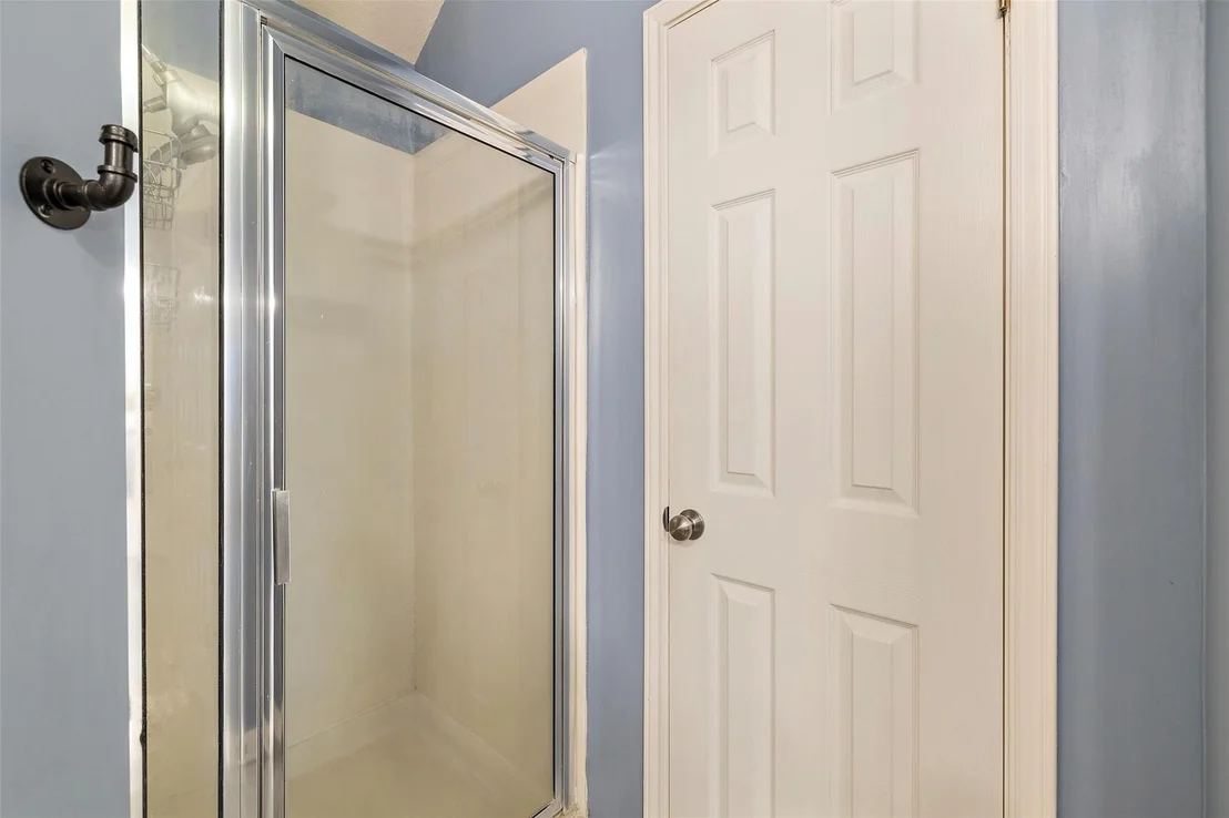 Photo of 900 Laurel CV