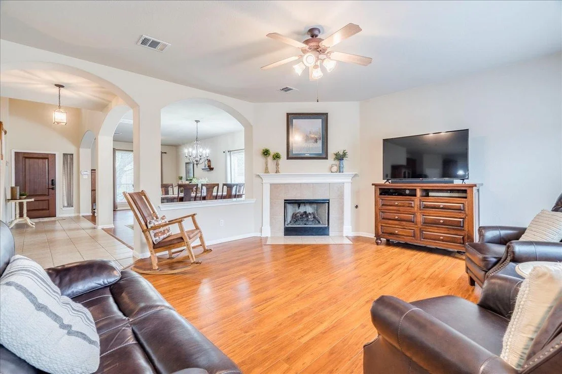 Photo of 18717 Shoreless DR