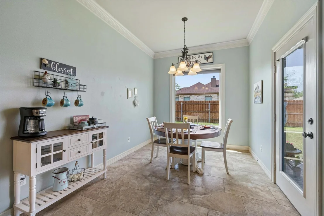 Photo of 212 Derek LN