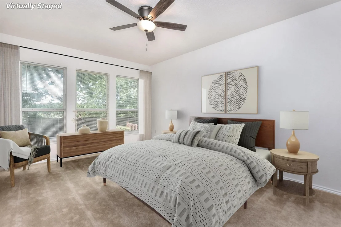 Photo of 221 Bonham LOOP