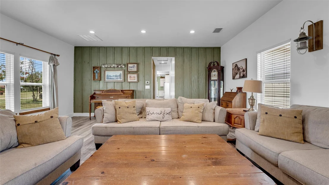 Photo of 10927 County Road 272