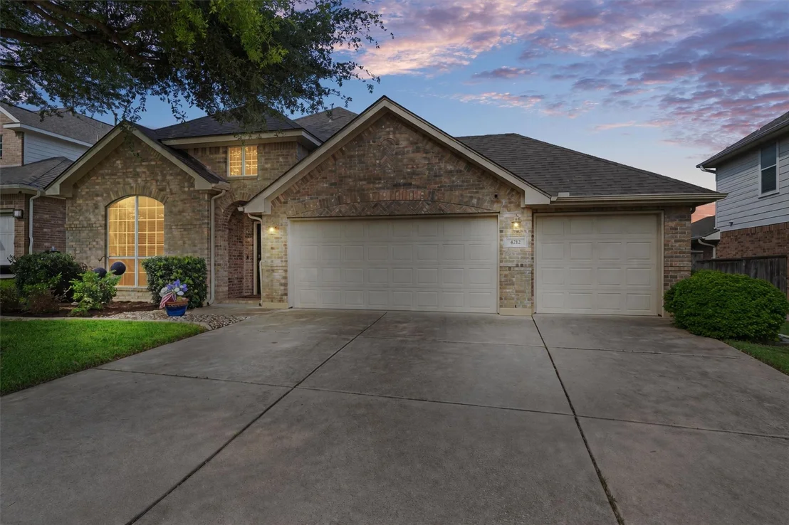 Photo of 4212 Fairmeadow DR