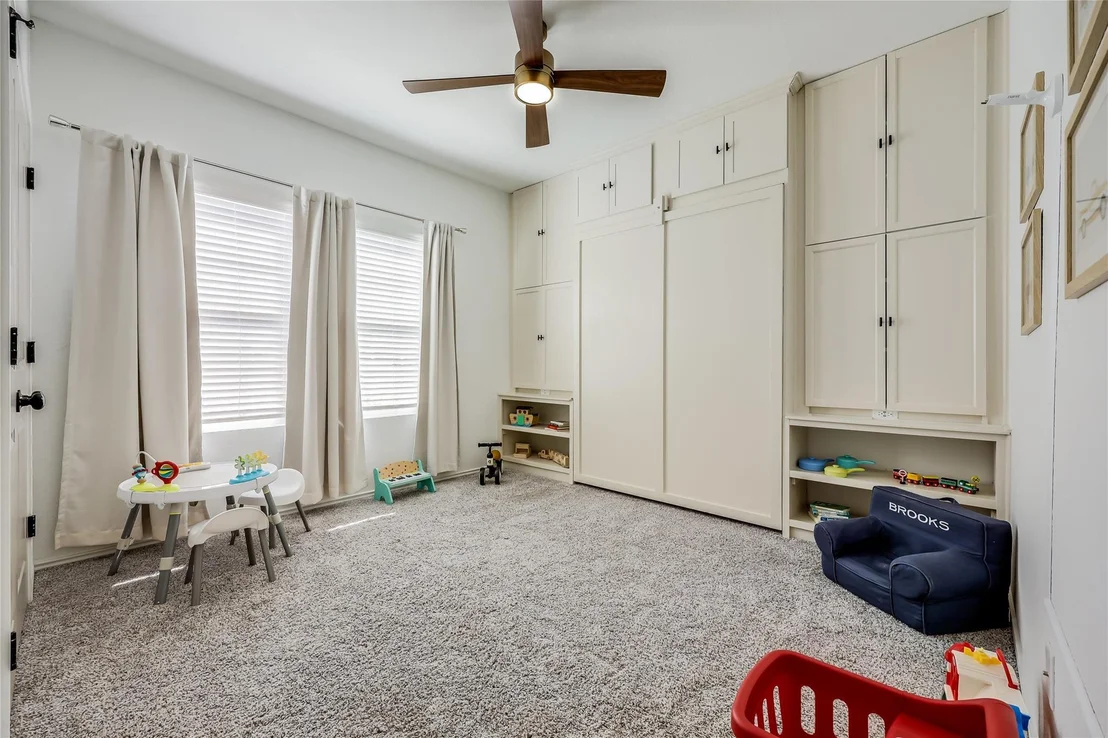 Photo of 1101 Bluewood BND