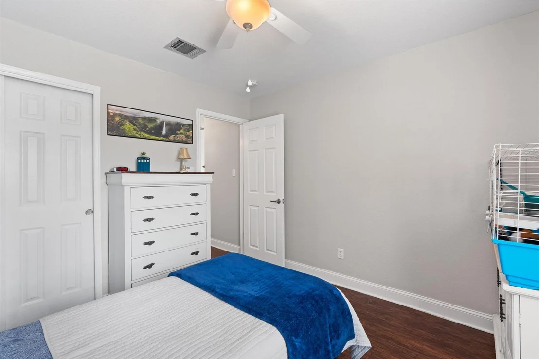 Photo of 17301 Valentine DR