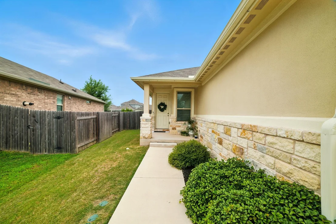 Photo of 324 Mountain Valley ST