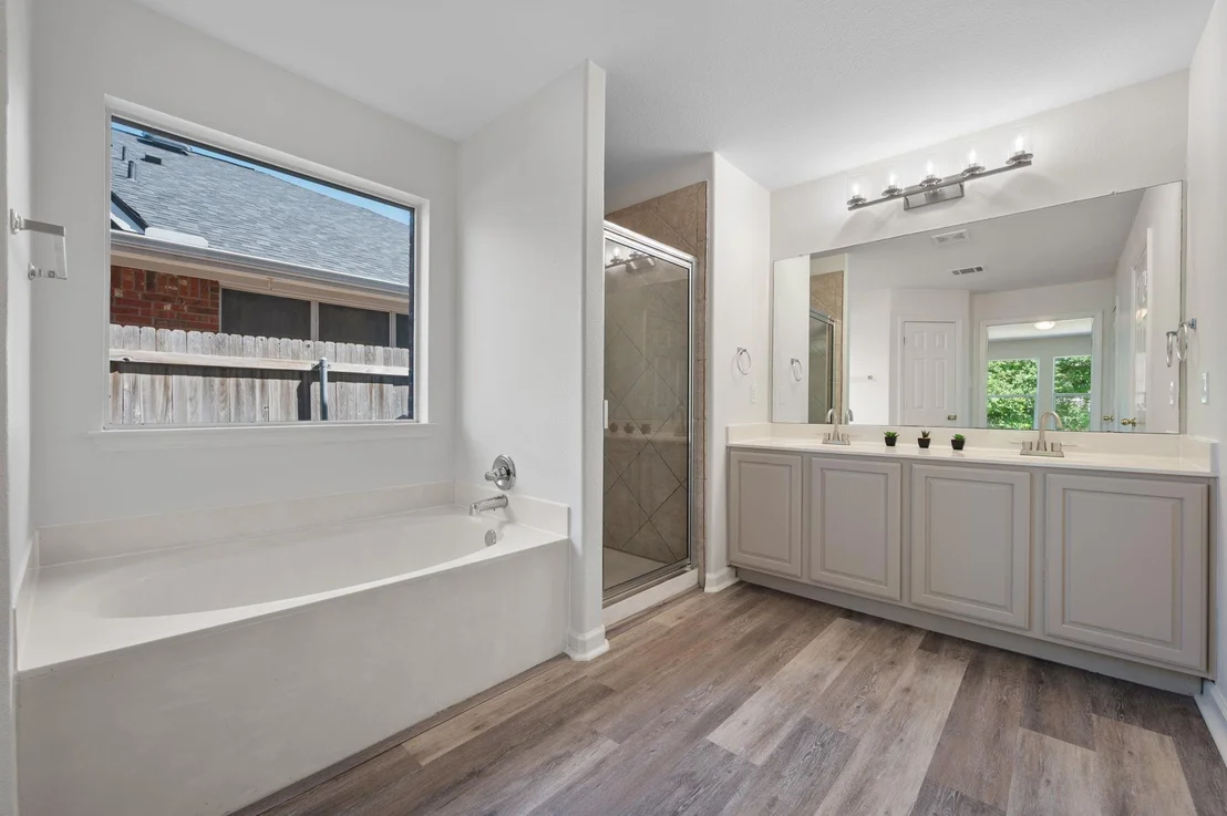 Photo of 1532 Lorson LOOP