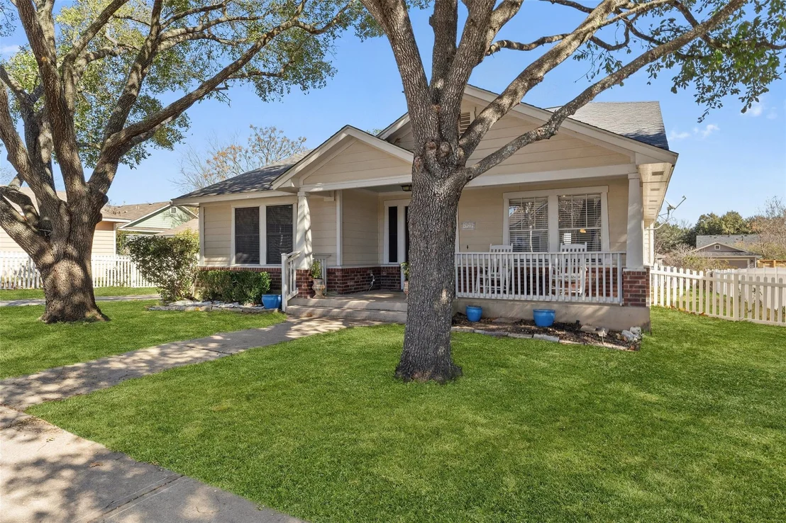Photo of 4177 Mather