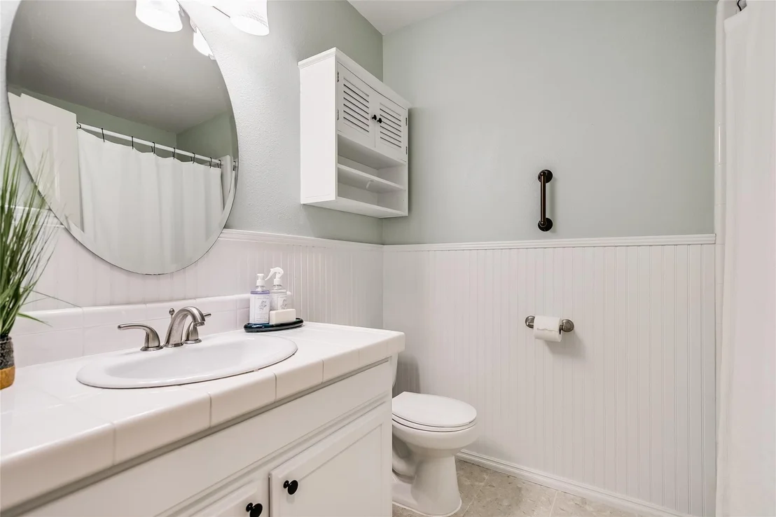 Photo of 401 Pleasant Valley DR