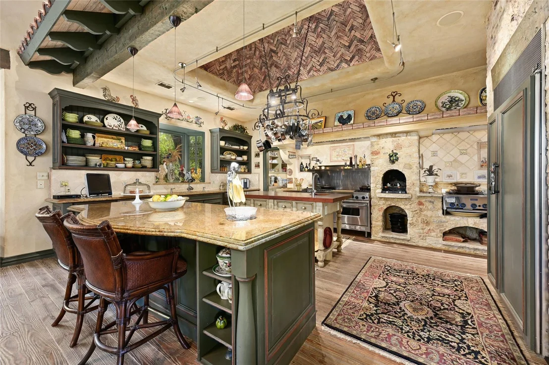 Photo of 3601 Toro Canyon RD