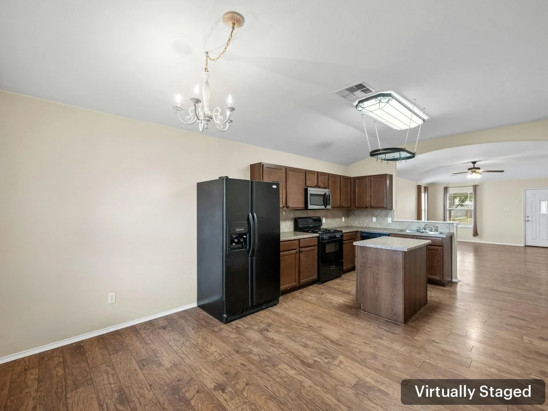 Photo of 431 Old West TRL