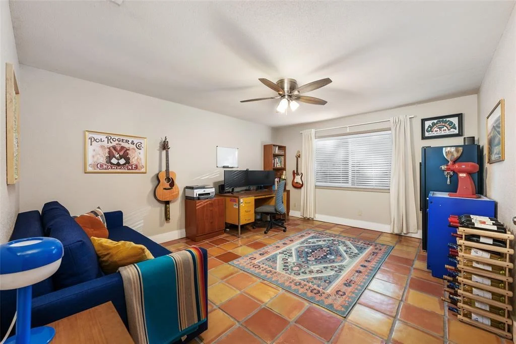 Photo of 2210 Red Fox RD
