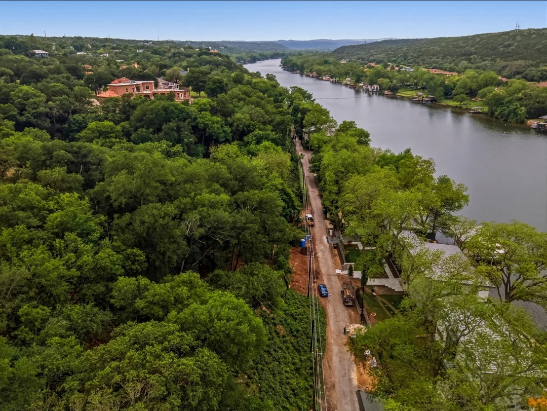 Photo of 2803 Edgewater DR