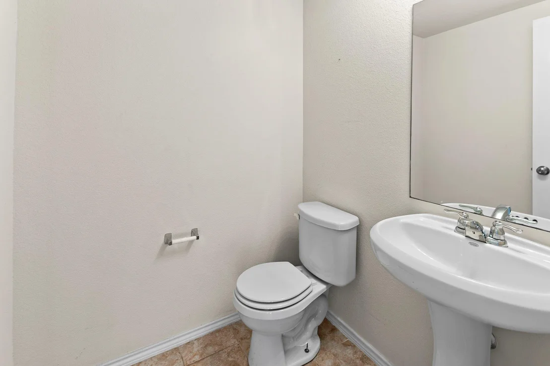 Photo of Unit 13E at 224 Circle WAY