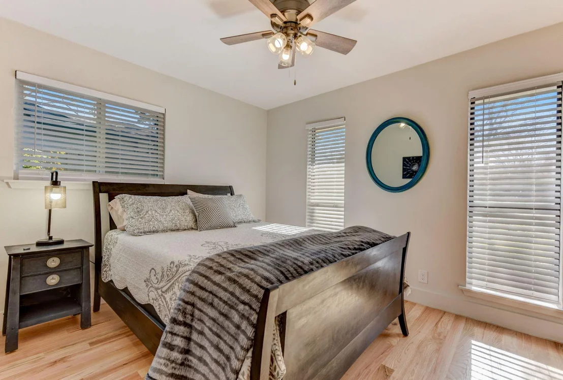 Photo of 7002 Whispering Oaks DR