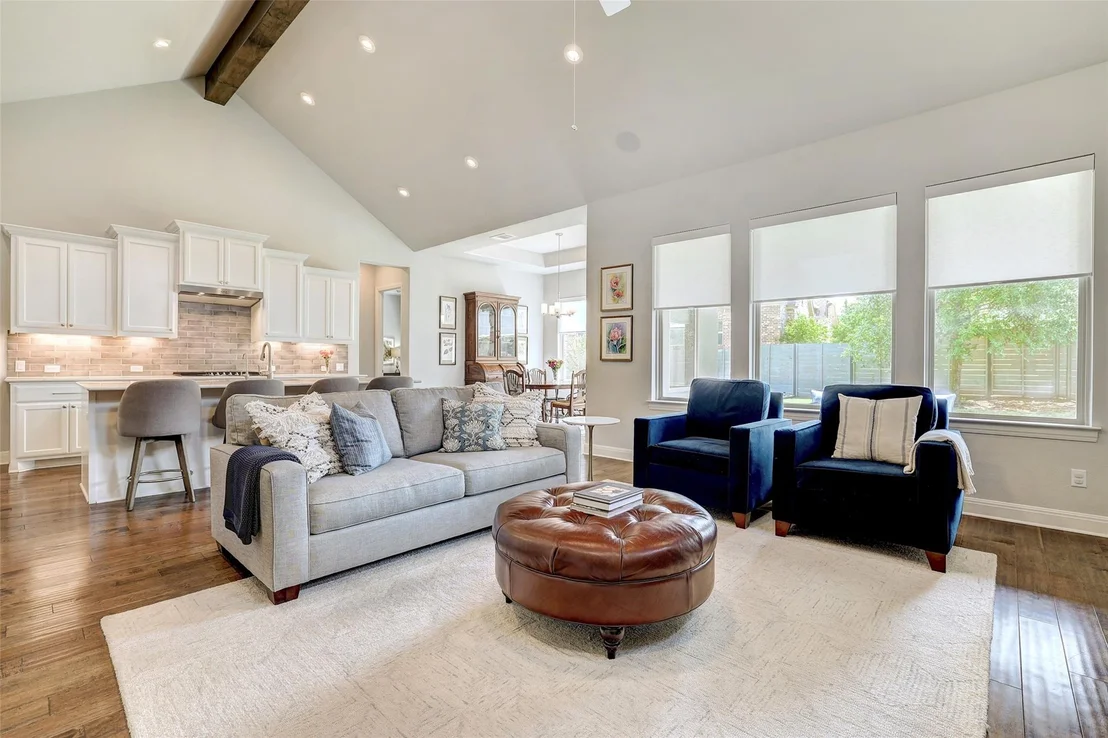 Photo of 400 Canyon View RD