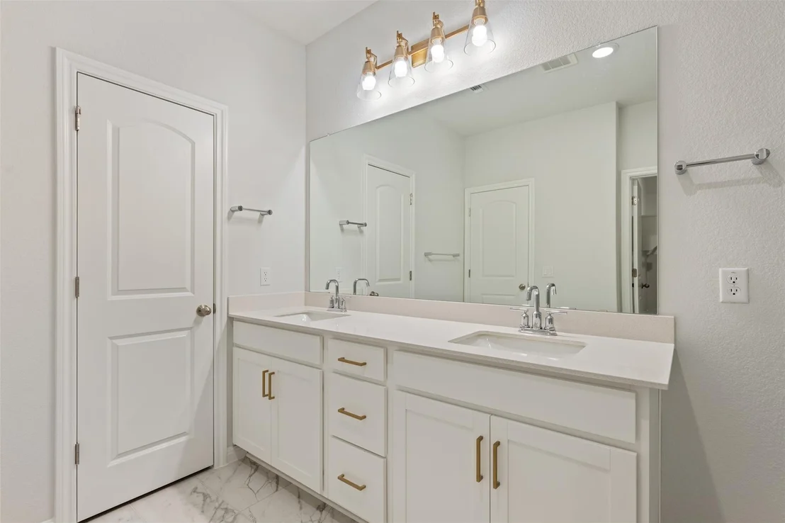 Photo of 536 Redding WAY