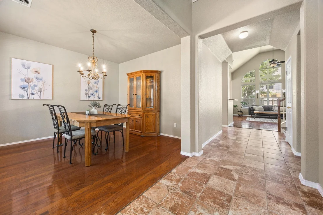 Photo of 709 Belmont DR