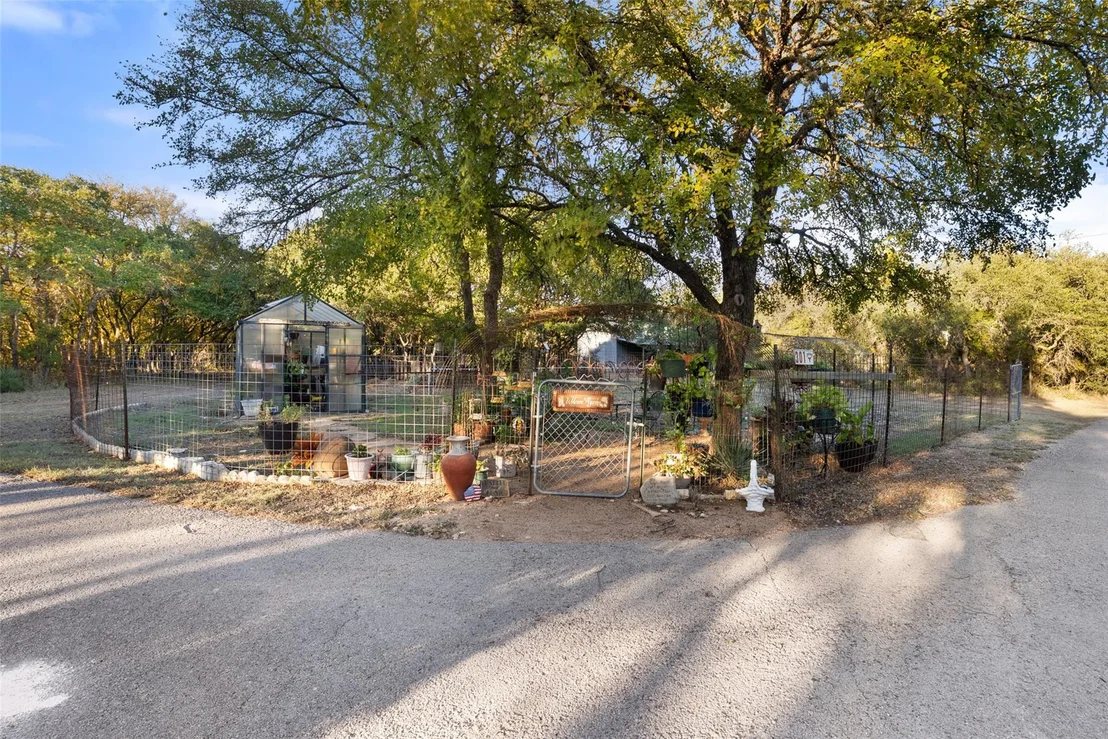 Photo of 301 Crystal Meadows DR