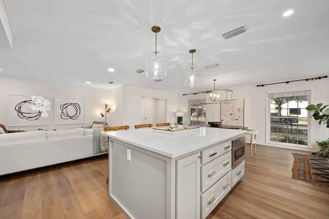 Photo of 5807 Fairlane DR