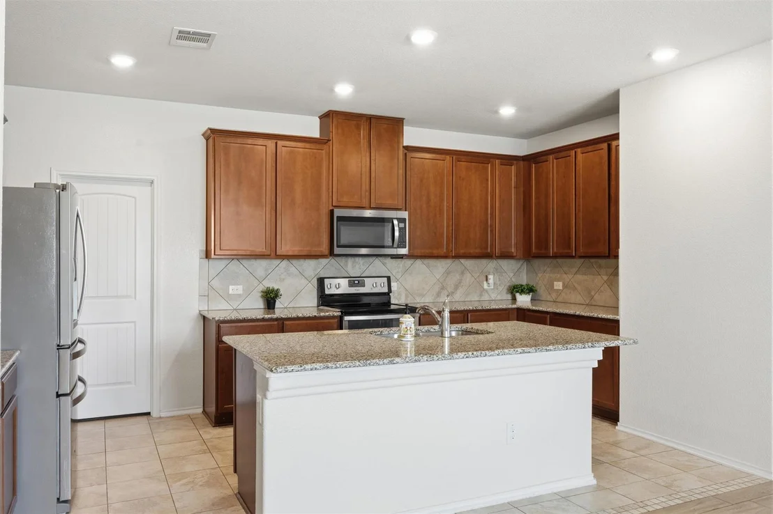 Photo of 16616 Brogan LN