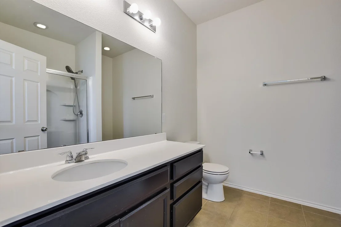 Photo of 136 Stella Gold ST