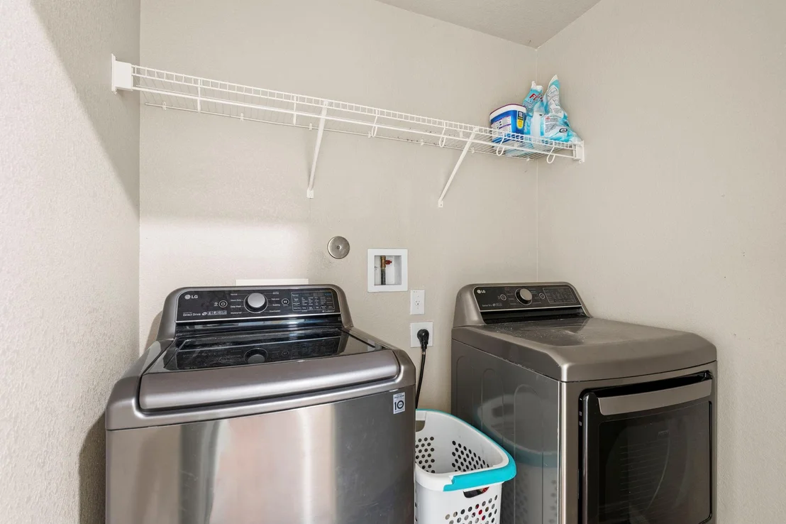 Photo of 1698 Violet LN