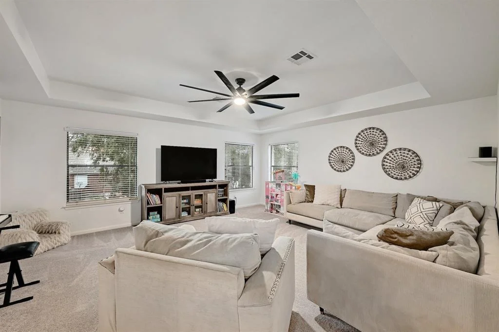 Photo of 104 Hazeltine DR