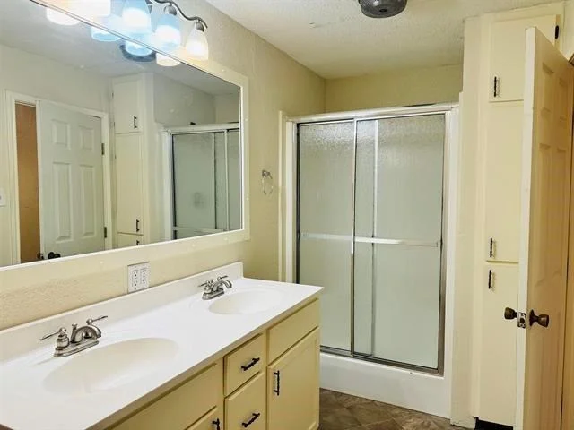 Photo of 5550 County Road 200