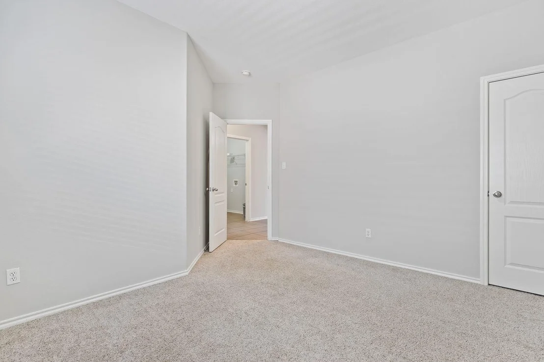Photo of 3721 Pine Needle CIR