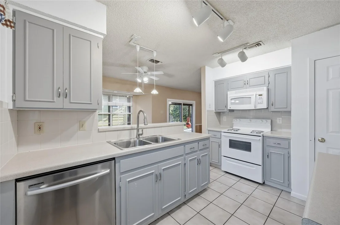 Photo of 2204 N Celia DR