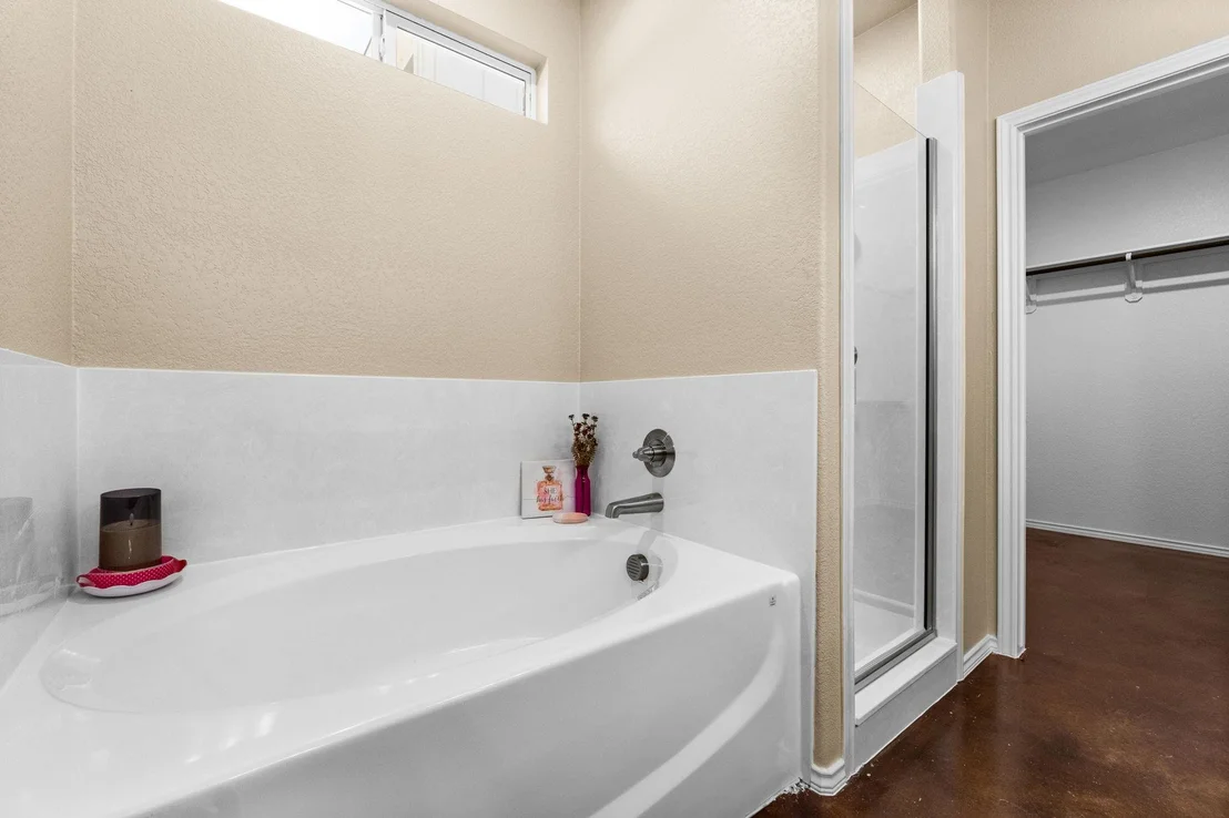 Photo of 1348 Lindsey DR