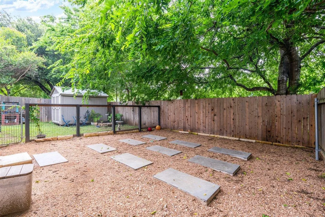 Photo of 2147 Jasmine PATH