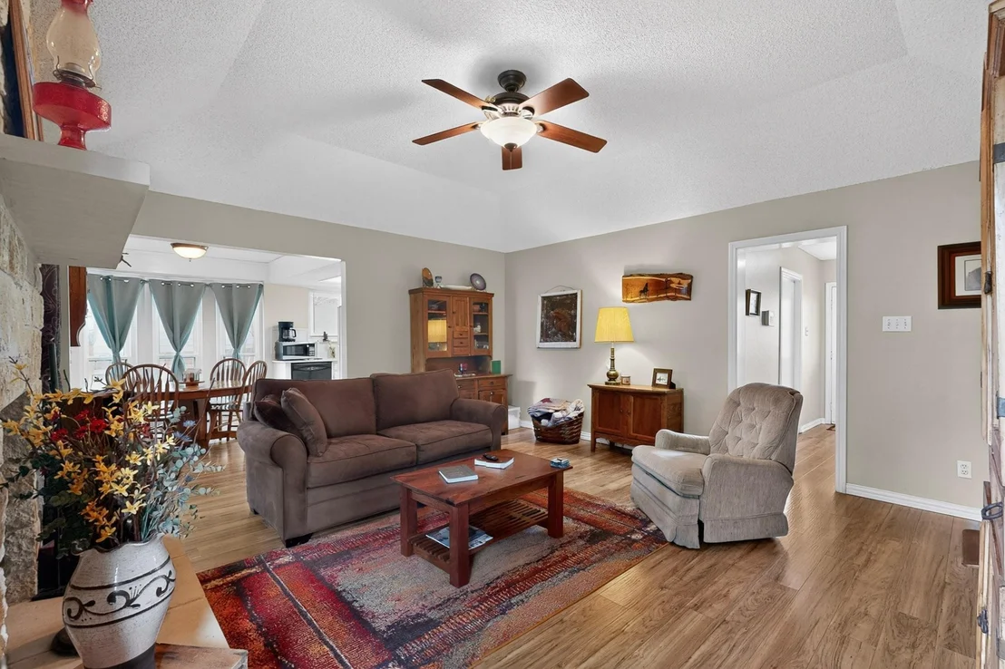 Photo of 507 Thousand Oaks BLVD