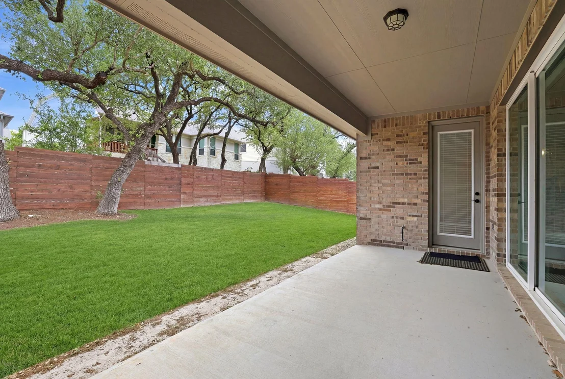 Photo of 7609 Paruline DR